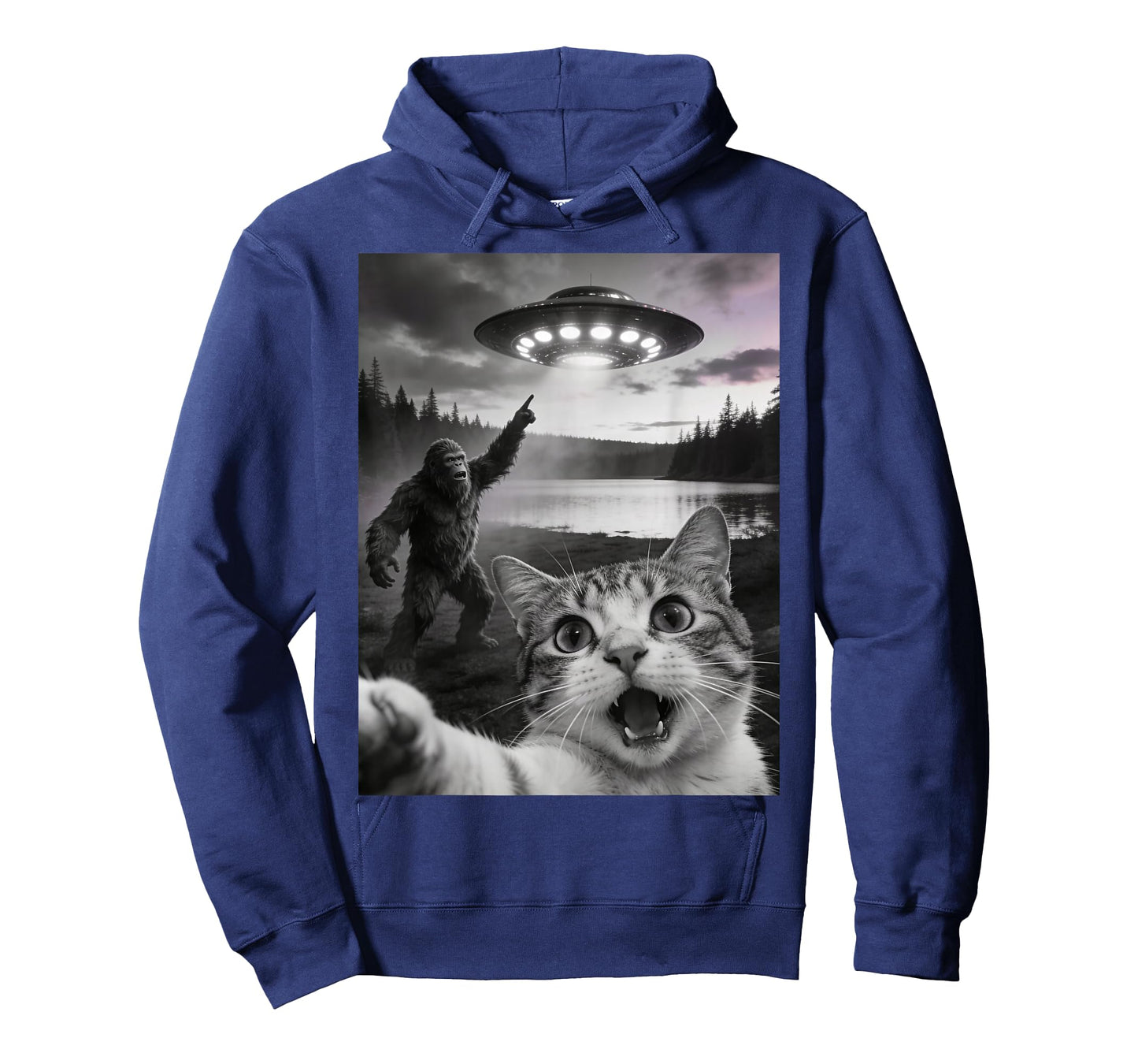 Cat Selfie Alien UFO Bigfoot Funny Cat T-Shirt
