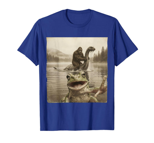 Funny Frog Selfie Sasquatch Bigfoot Loch Ness Monster Humor T-Shirt