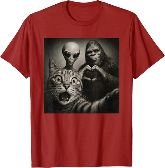 Funny Surprised Scared Cat Selfie Alien Bigfoot Sasquatch