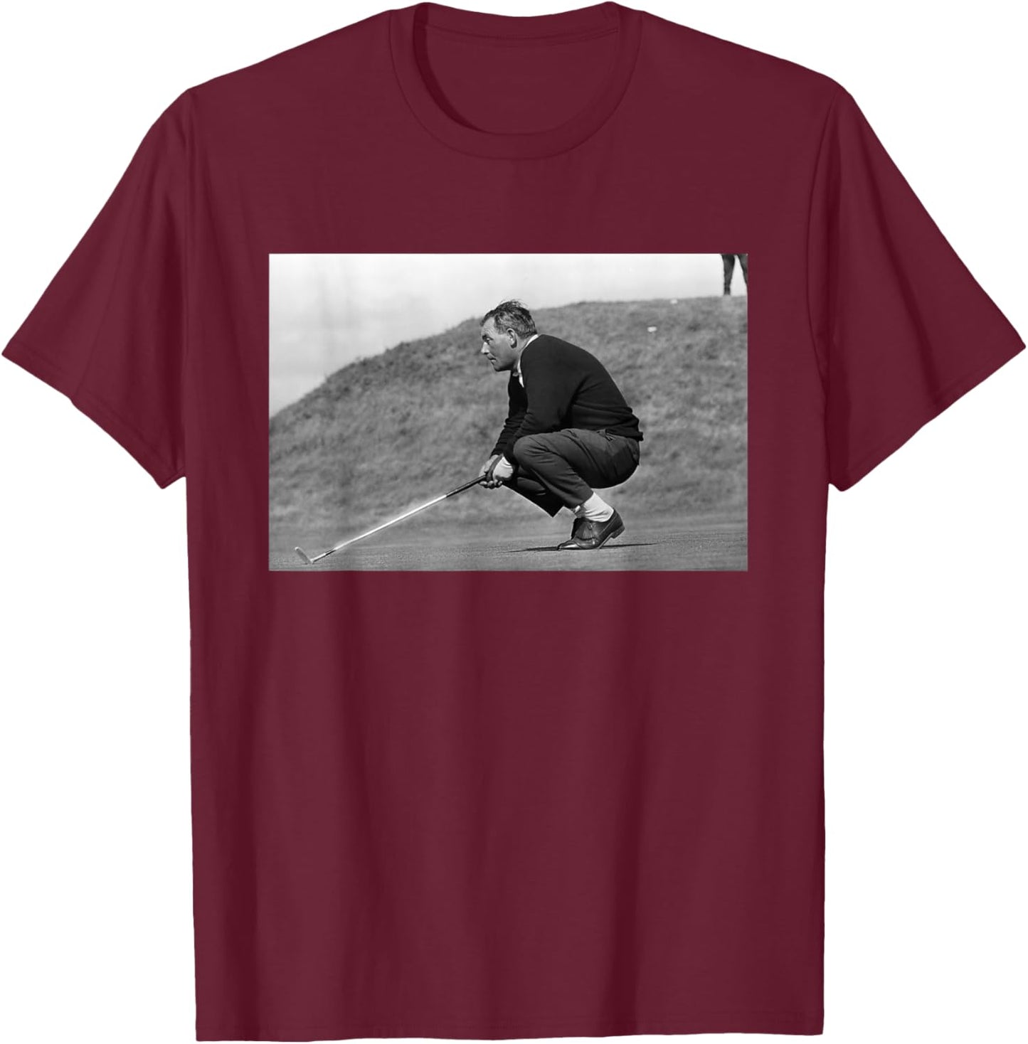 Arnold Palmer On The Putting Green British Open Golf 1965 T-Shirt - T-Shirt | Maroon