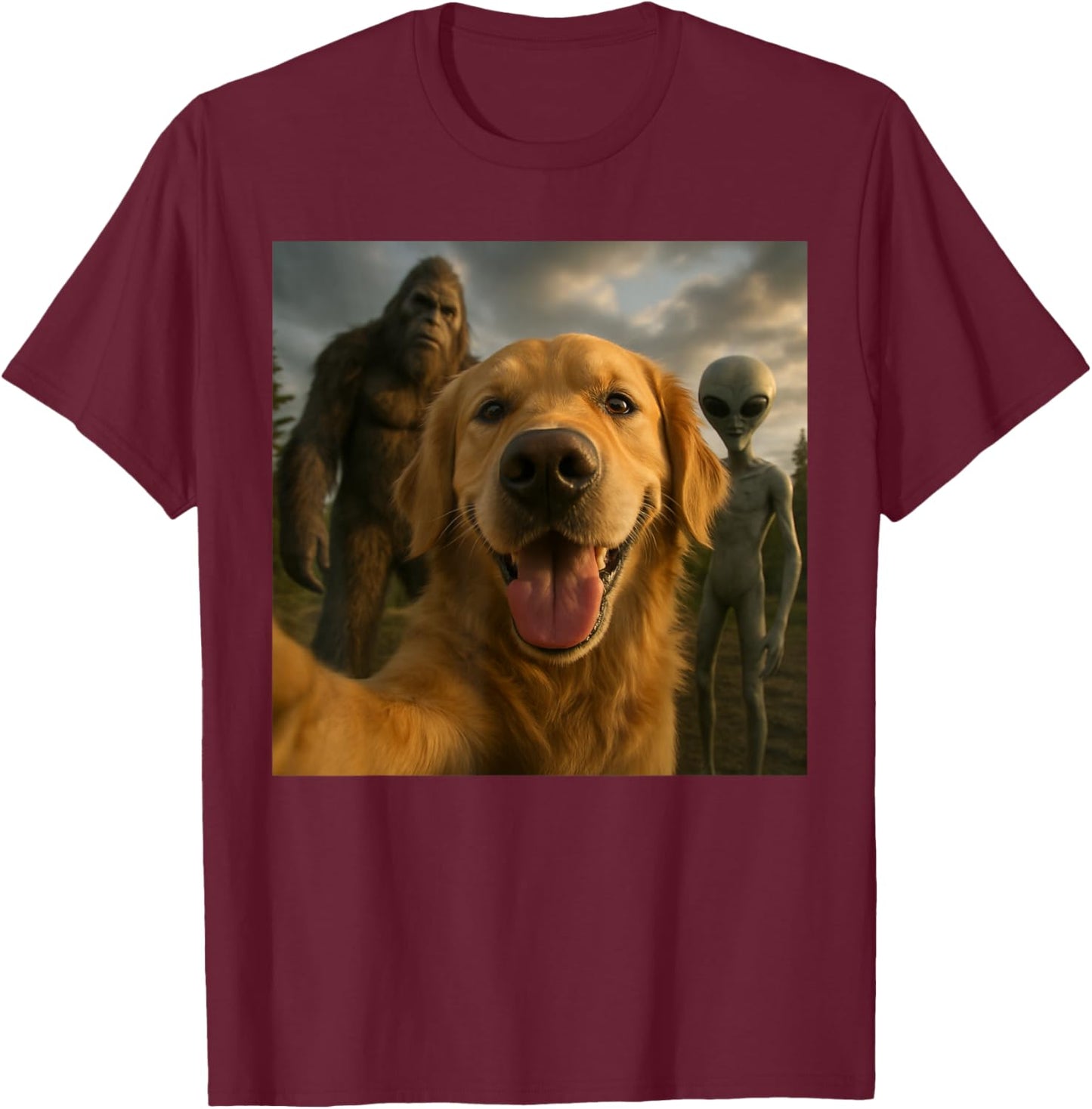 Funny Golden Retriever Dog Selfie with Alien & Bigfoot T-Shirt - T-Shirt | Maroon