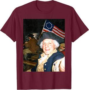 George Washington Crossing The Delaware T-Shirt - T-Shirt | Maroon