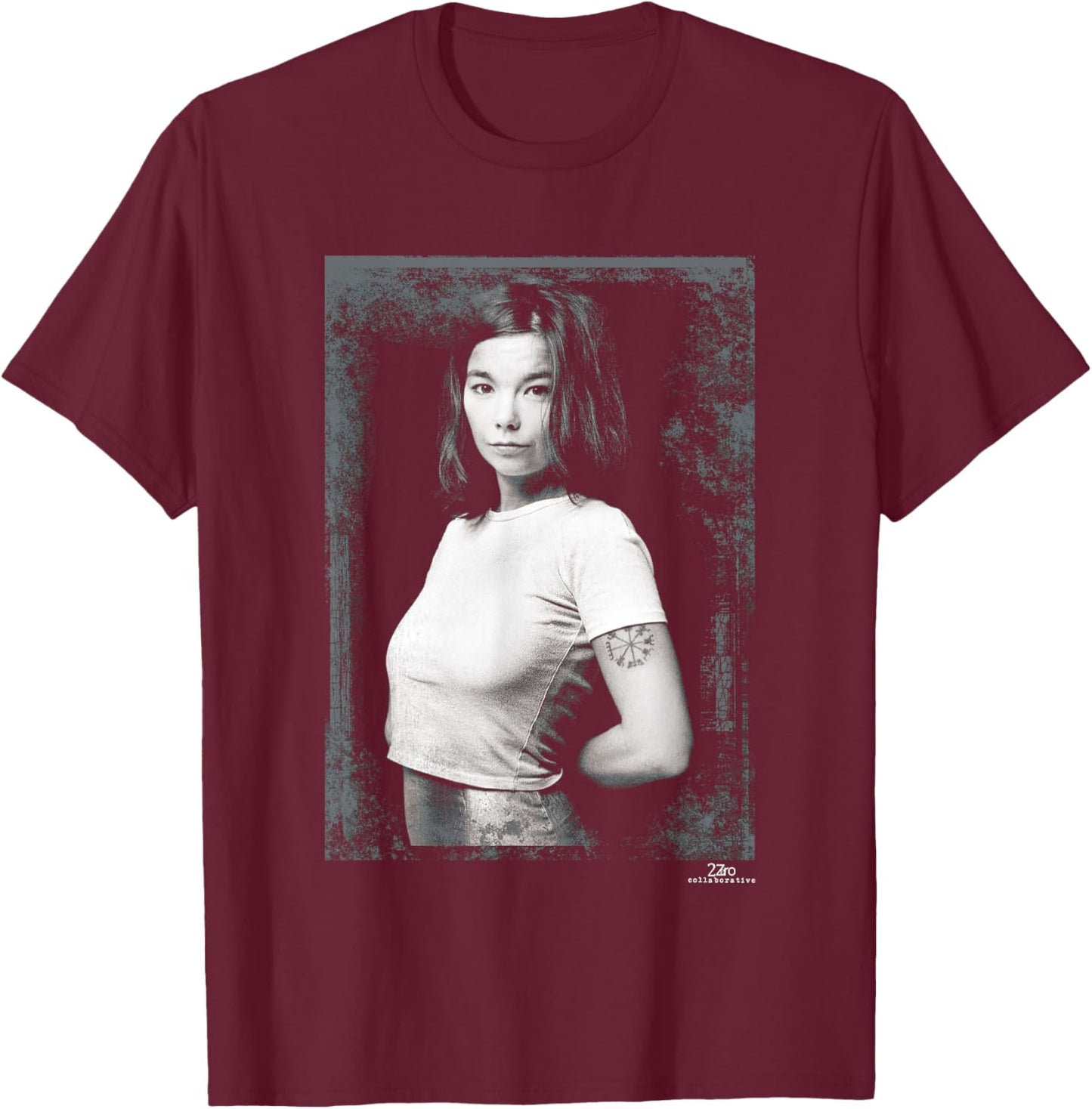 Bjork Debut Tour Era Photo by Phil Nicholls T-Shirt - T-Shirt | Maroon