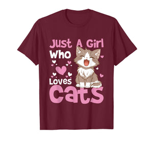 Just A Girl Who Loves Cats Cute Cat Lover Design mom T-Shirt