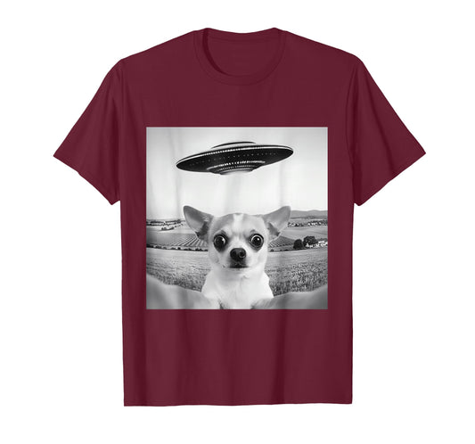Funny Selfie Chihuahua Dog with Alien UFO Funny Dogs Lover T-Shirt