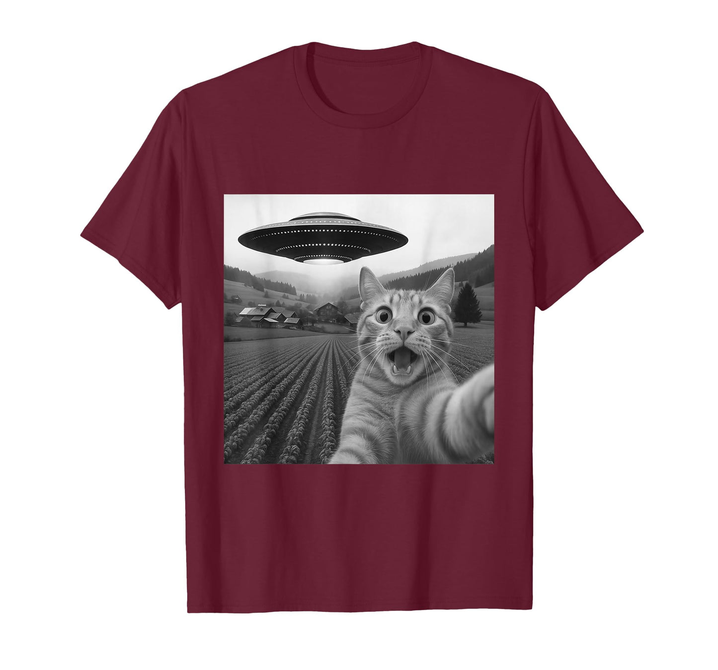 Cat Selfie with Alien UFO Funny Cat Gifts for Men Women Kid T-Shirt