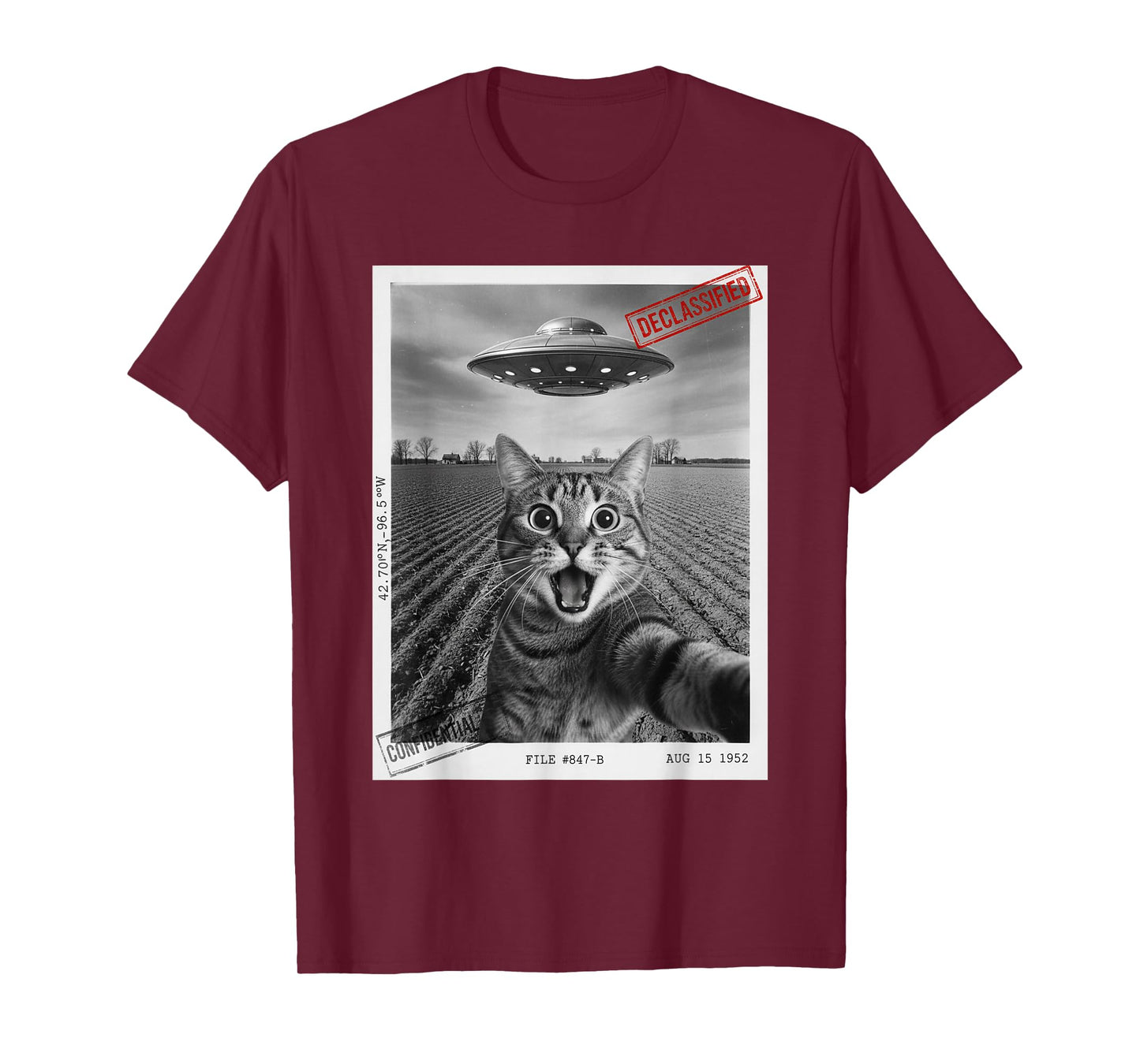 Cat Selfie UFO Alien Funny Surprised Cat Meme Men Women Kid T-Shirt