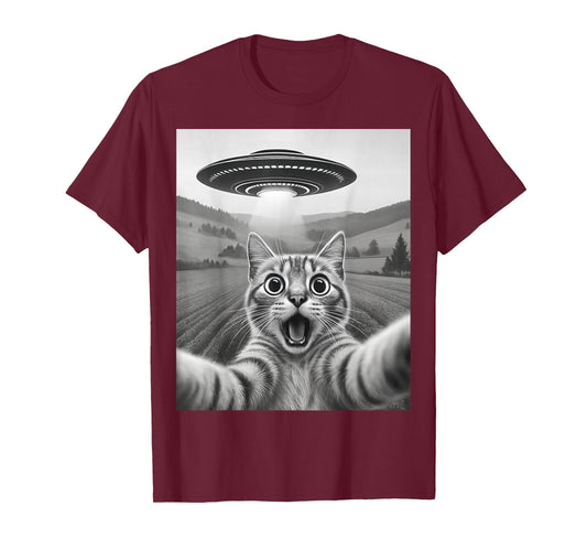 Cat Selfie with Alien UFO Funny Cat Gifts for Men Women Kids T-Shirt