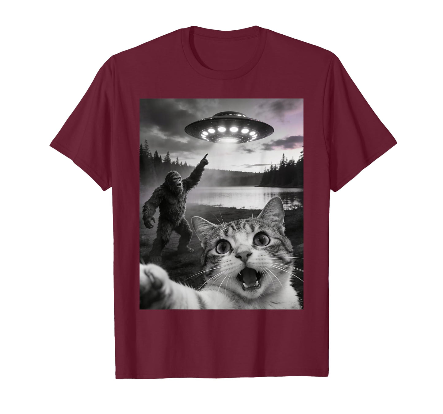 Cat Selfie Alien UFO Bigfoot Funny Cat T-Shirt
