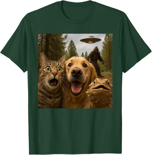 Funny Cat Selfie with Bearded Dragon UFO & Bigfoot T-Shirt - T-Shirt | Forest