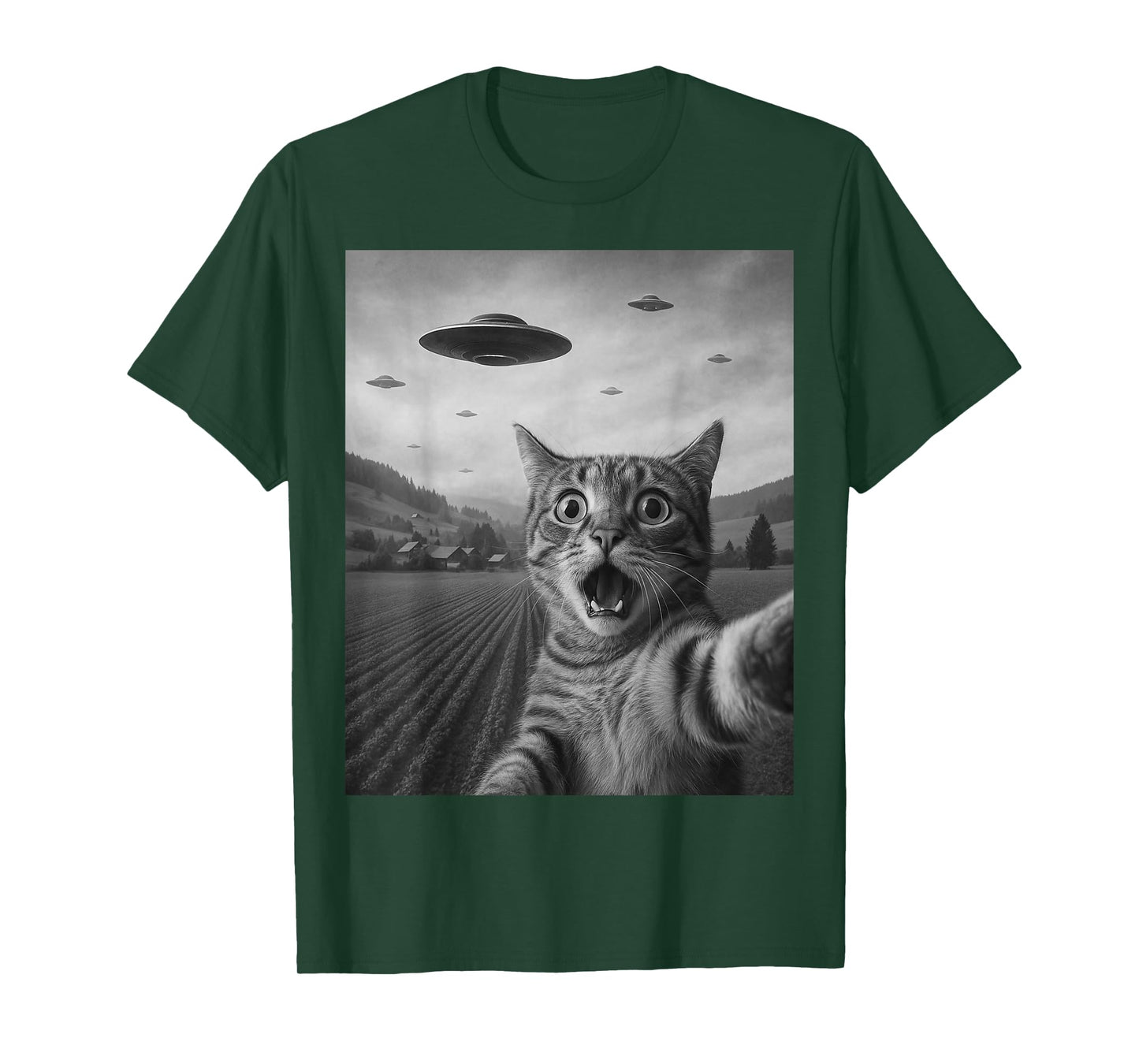 Funny Surprised Scared Cat Selfie with Alien UFO Cat UFO T-Shirt