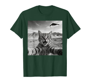 B-2 Bomber Stealth Flyover USA UFO Aircraft Funny Cat Selfie T-Shirt