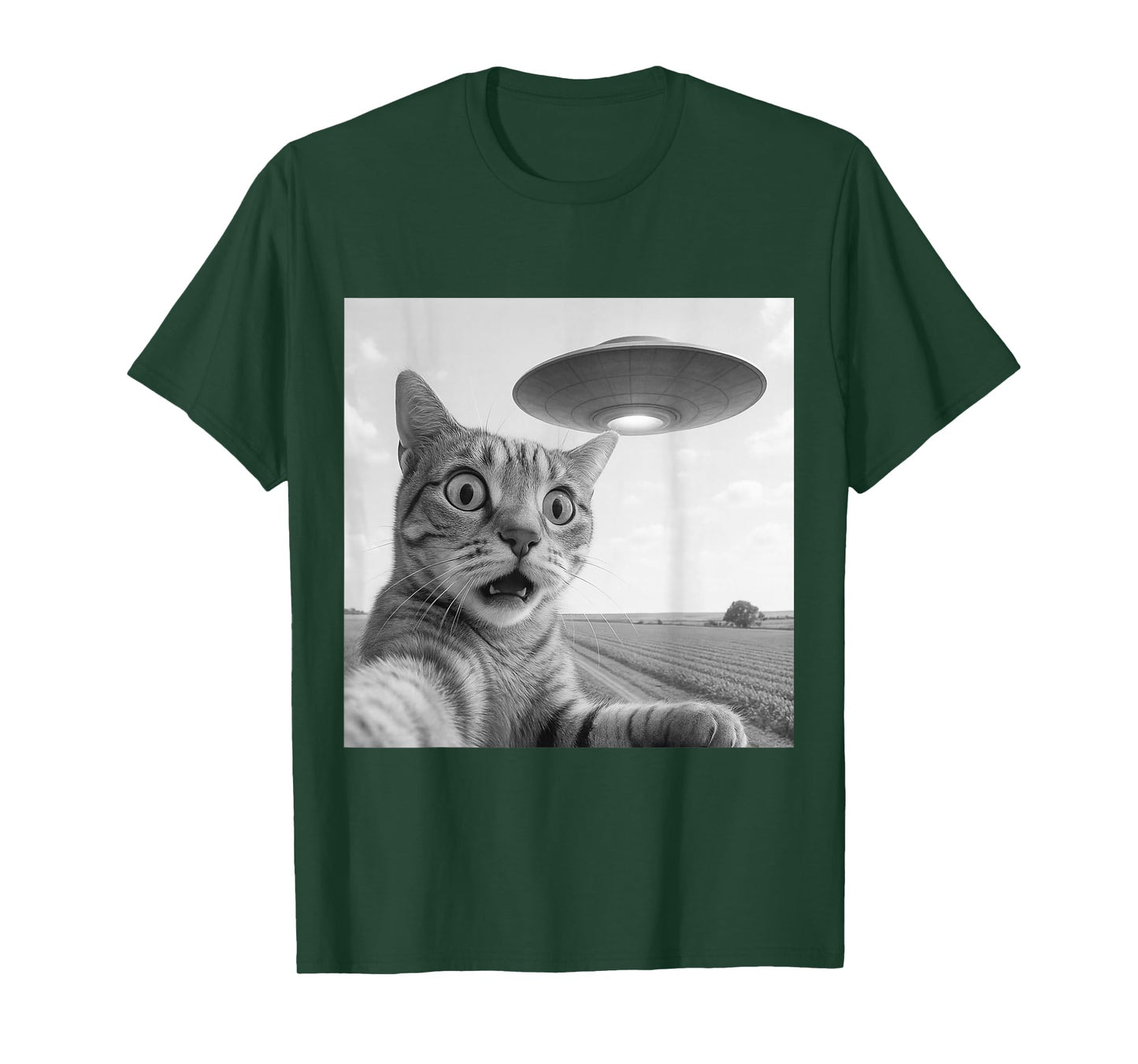 Alien Saucer Cat Selfie Shock Close Up Night Sky Scene Panic T-Shirt
