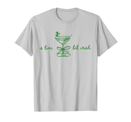 Funny Retro A Tiny Bit Irish Cocktail Lovers St Patricks Day T-Shirt