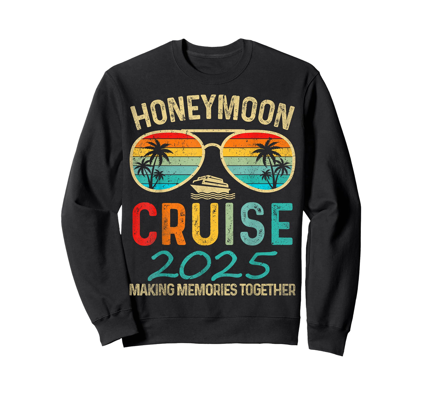 Funny Just Married Honeymoon Cruise 2025 for Couples Wedding T-Shirt