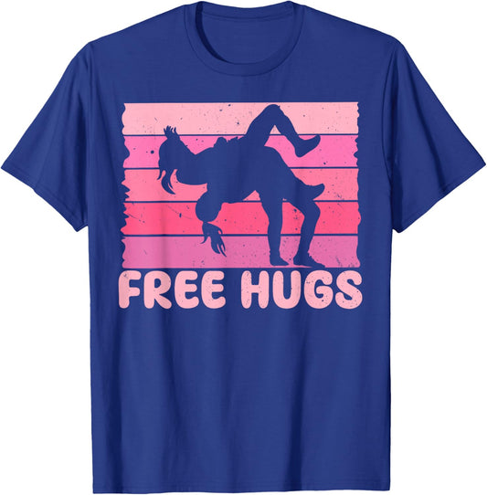 Funny Free Hugs Wrestling Girl Wrestle Outfit Wrestler T-Shirt - T-Shirt | Royal