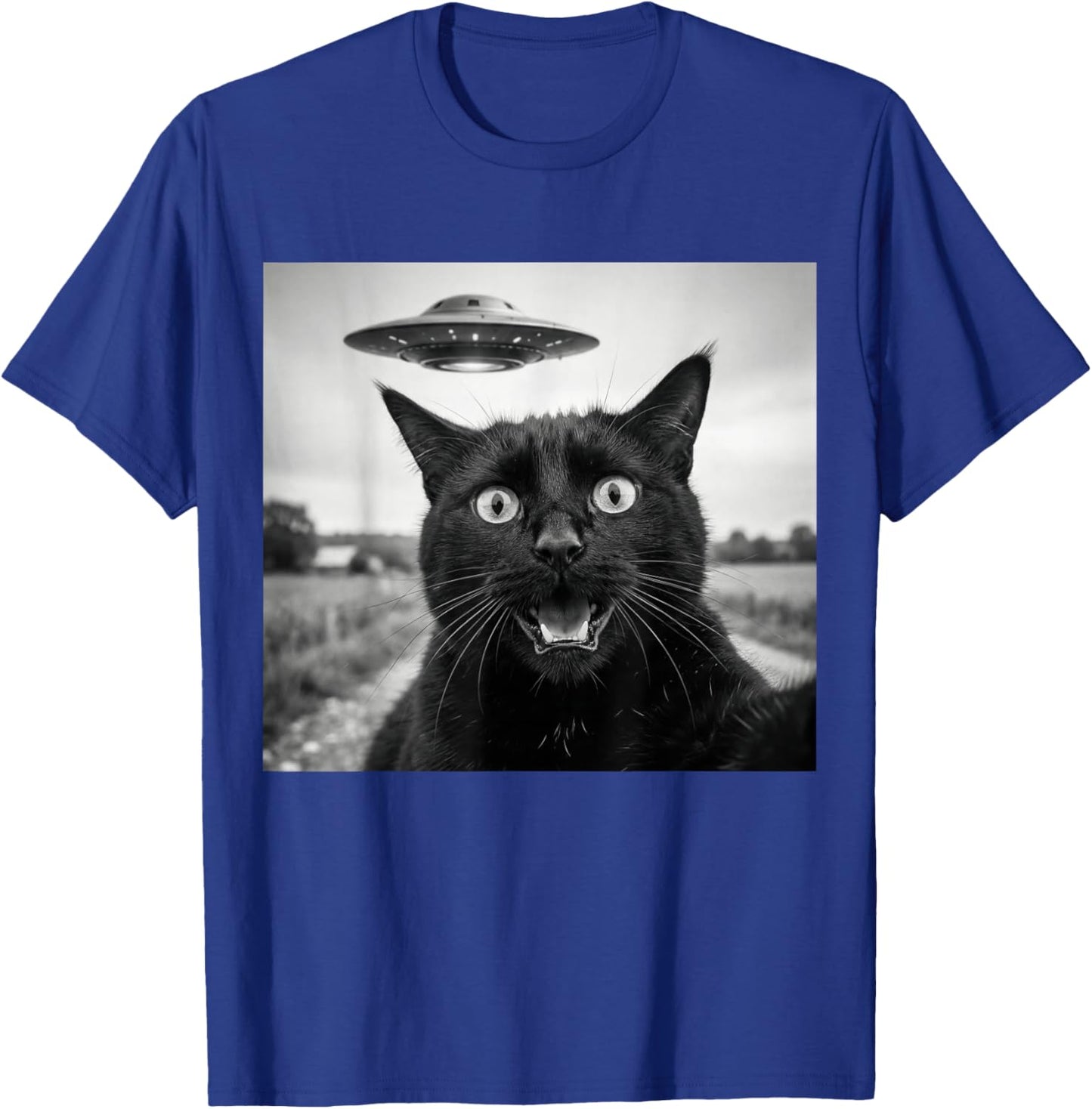 Funny Black Cat Selfie UFO Conspiracy Alien Abduction T-Shirt - T-Shirt | Royal