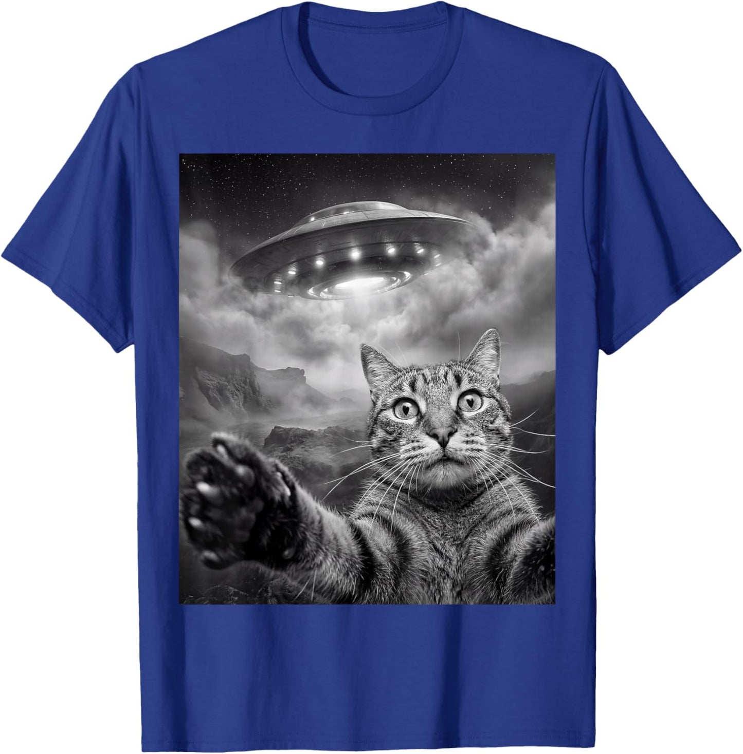 Funny Alien Cat Selfie UFO Abduction Sci-Fi Space Retro Men T-Shirt - T-Shirt | Royal