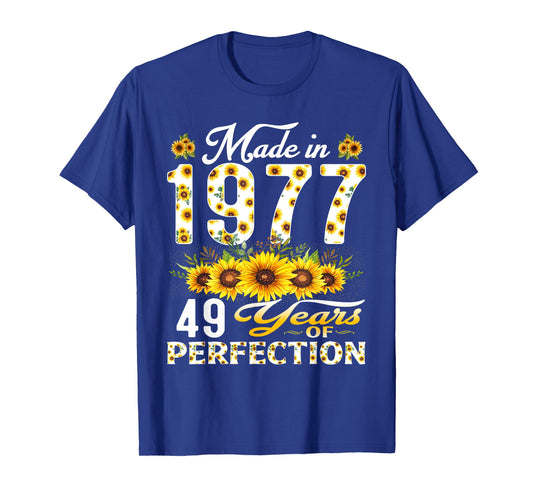 49 Year Old Made in 1977 Sunflower 49th Birthday Women T-Shirt