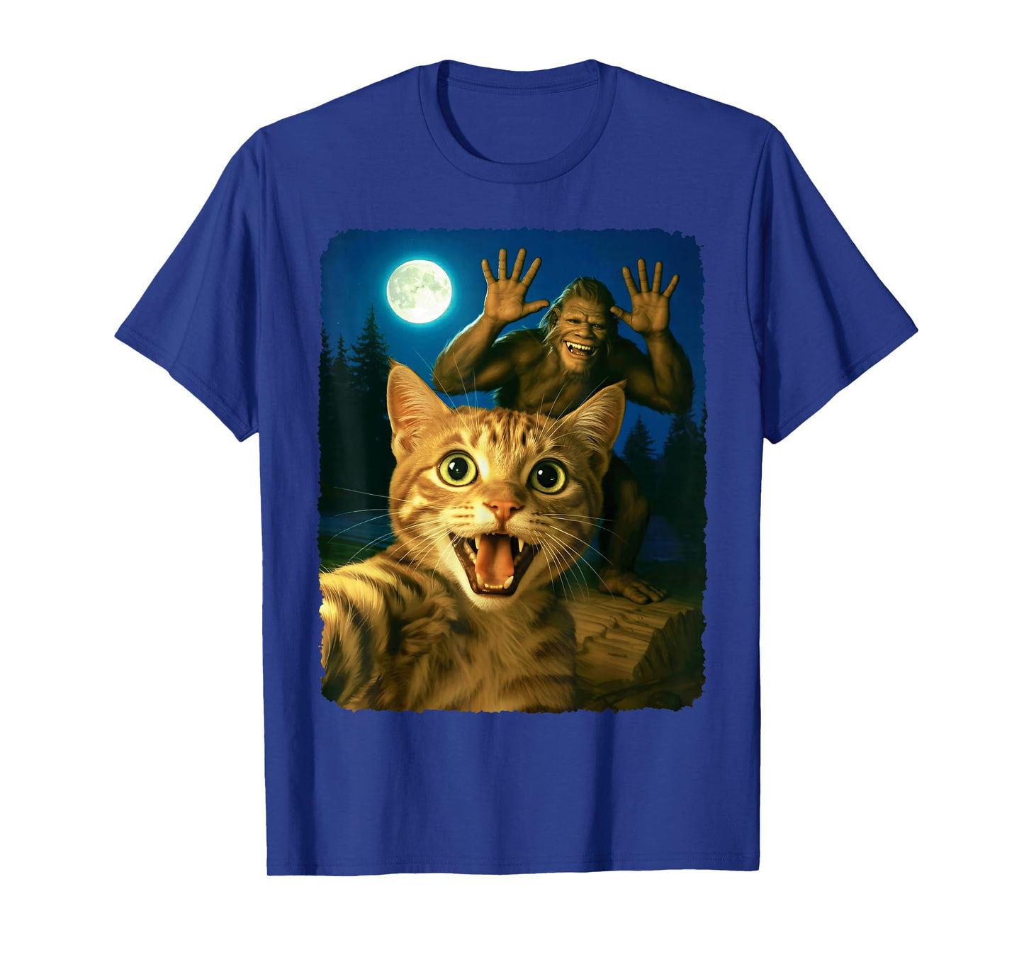 Scared Cat Selfie with Bigfoot Funny Sasquatch Cat Meme Cute T-Shirt