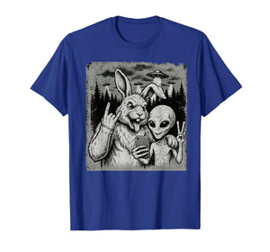 Funny Rabbit and Alien Rock On Hand Sign UFO Selfie T-Shirt