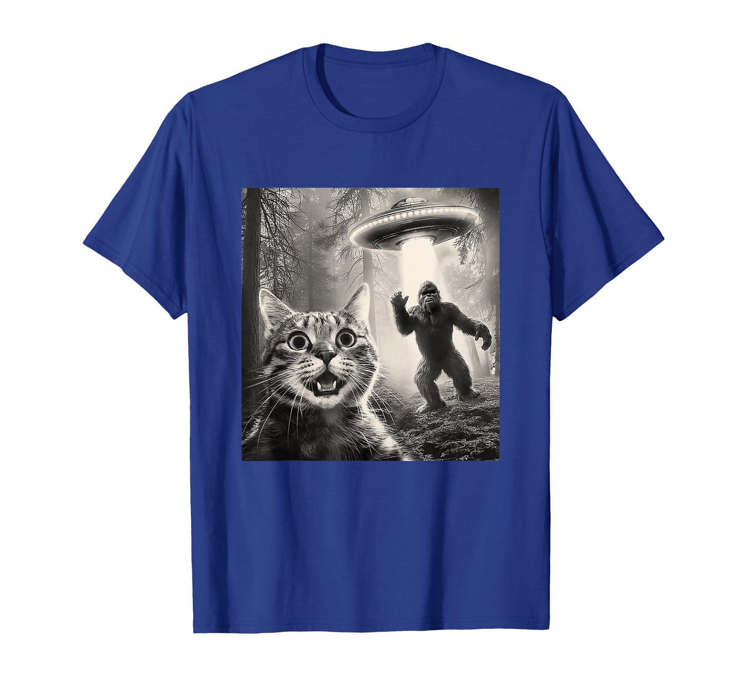 Cat Selfie Forest Trees Alien UFO Bigfoot Humor Sasquatch T-Shirt