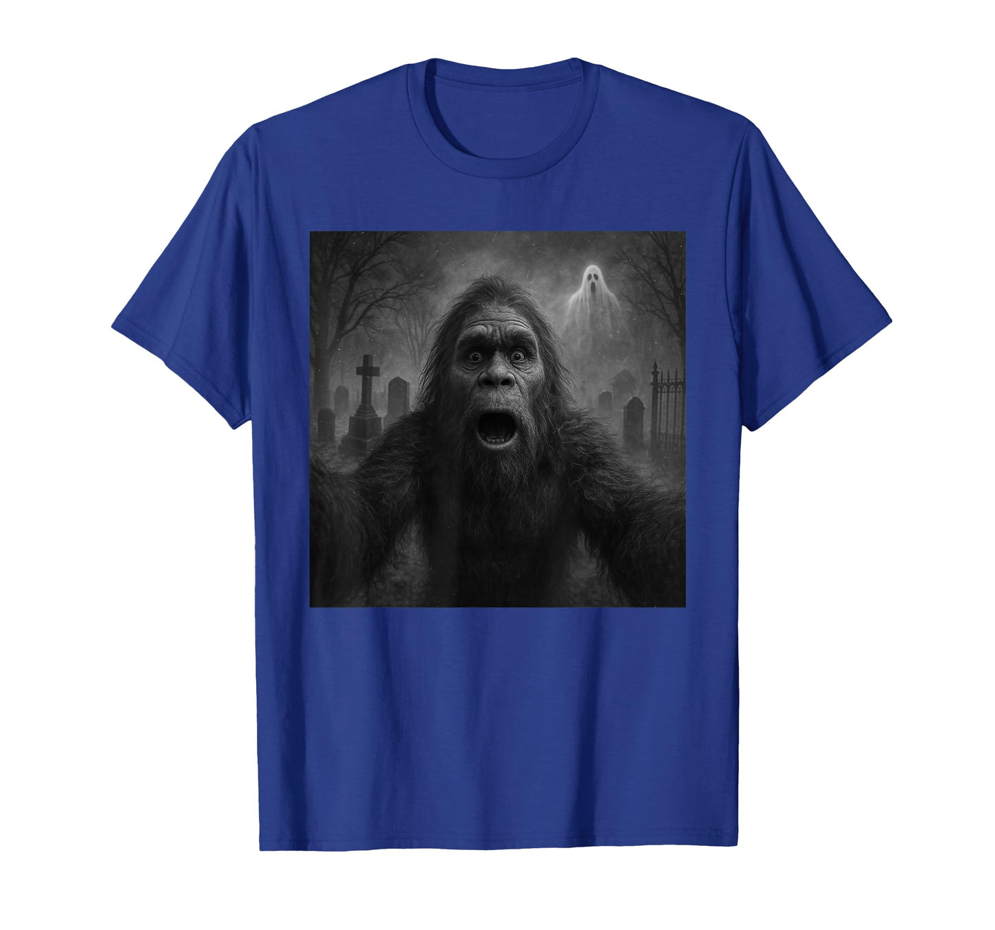 Funny Bigfoot Selfie with Ghost Scared Sasquatch Halloween T-Shirt