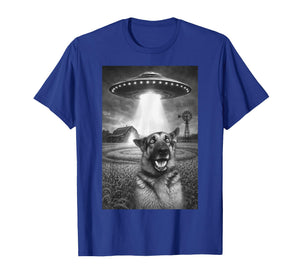 Funny German Shepherd Dog Shocked UFO Alien Abduction Farm T-Shirt