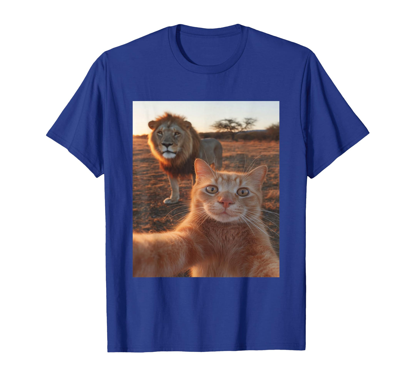 Funny Cat Selfie with Lion Big Cat Meme T-Shirt for Cat Mom T-Shirt
