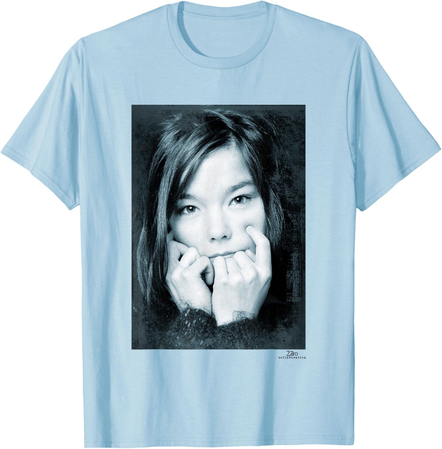 Bjork Debut Tour 1993 Portrait by Phil Nicholls T-Shirt - T-Shirt | Light Blue