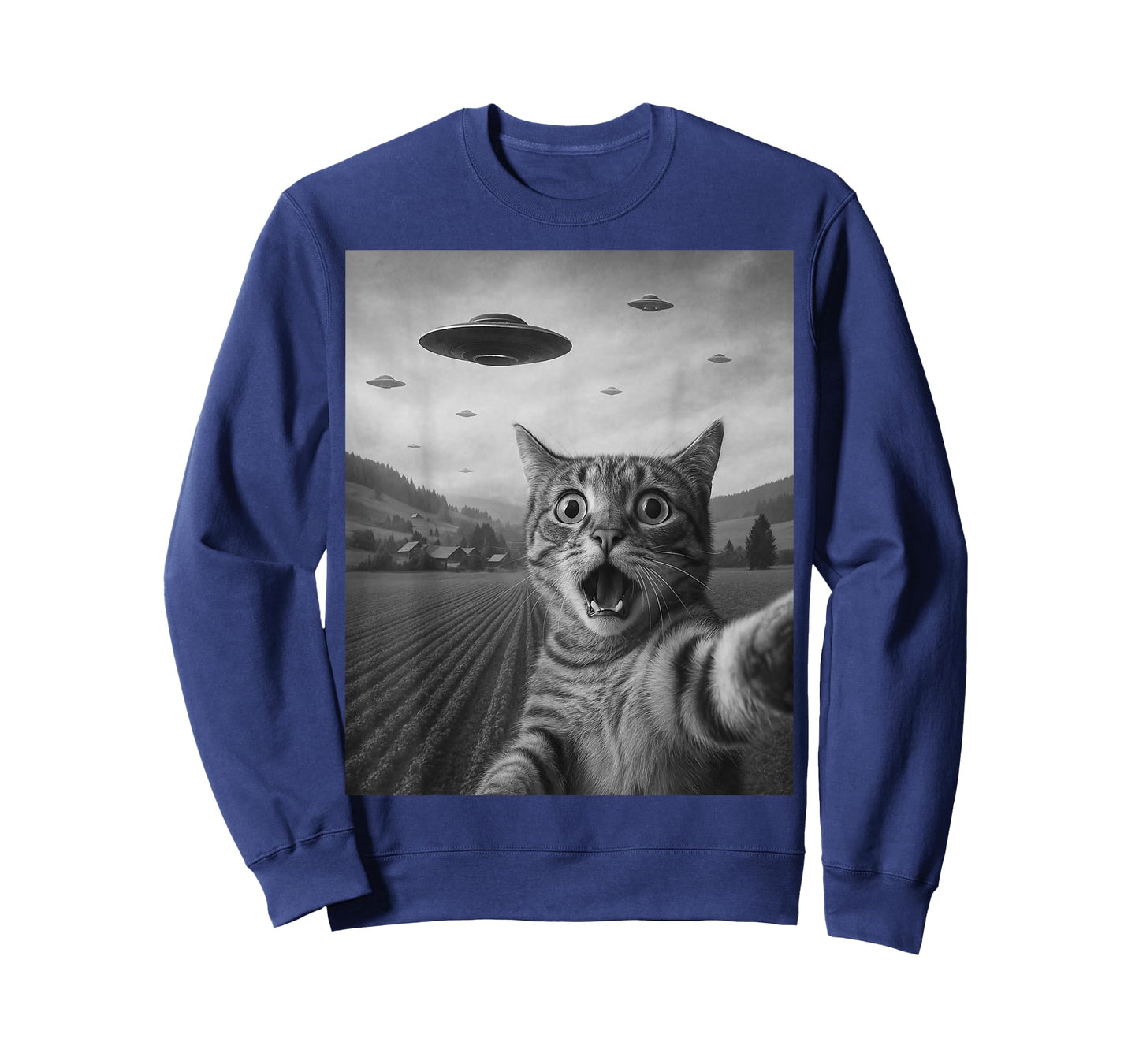 Funny Surprised Scared Cat Selfie with Alien UFO Cat UFO T-Shirt