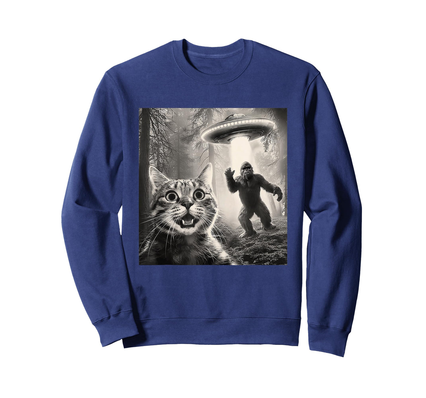 Cat Selfie Forest Trees Alien UFO Bigfoot Humor Sasquatch T-Shirt