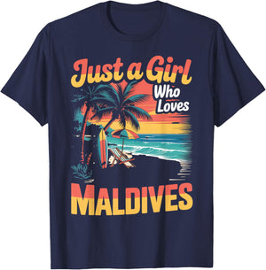 Island Tropical Surfing Maldivian Girl Who Loves Maldives T-Shirt - T-Shirt | Navy