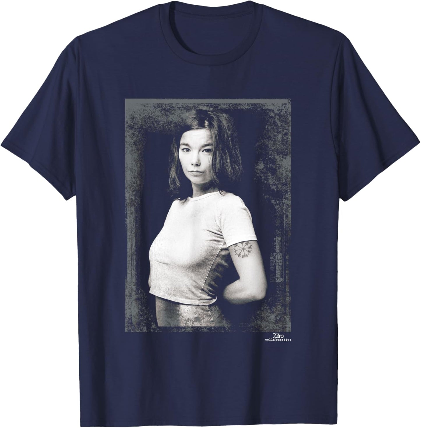 Bjork Debut Tour Era Photo by Phil Nicholls T-Shirt - T-Shirt | Navy