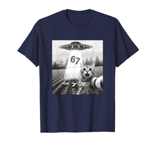 67 Cat Selfie with Alien UFOs Funny Cat Six Seven Meme UFO T-Shirt