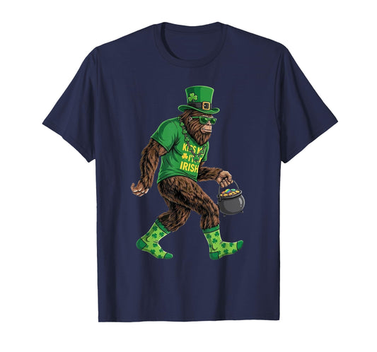 St Patricks Day Bigfoot Green Funny Sasquatch Big Foot T-Shirt