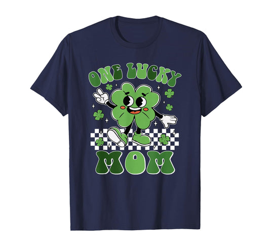 St Patricks Day Family Matching Groovy One Lucky Mom T-Shirt