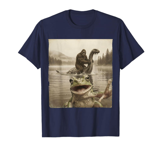 Funny Frog Selfie Sasquatch Bigfoot Loch Ness Monster Humor T-Shirt