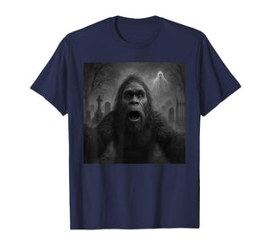 Funny Bigfoot Selfie with Ghost Scared Sasquatch Halloween T-Shirt