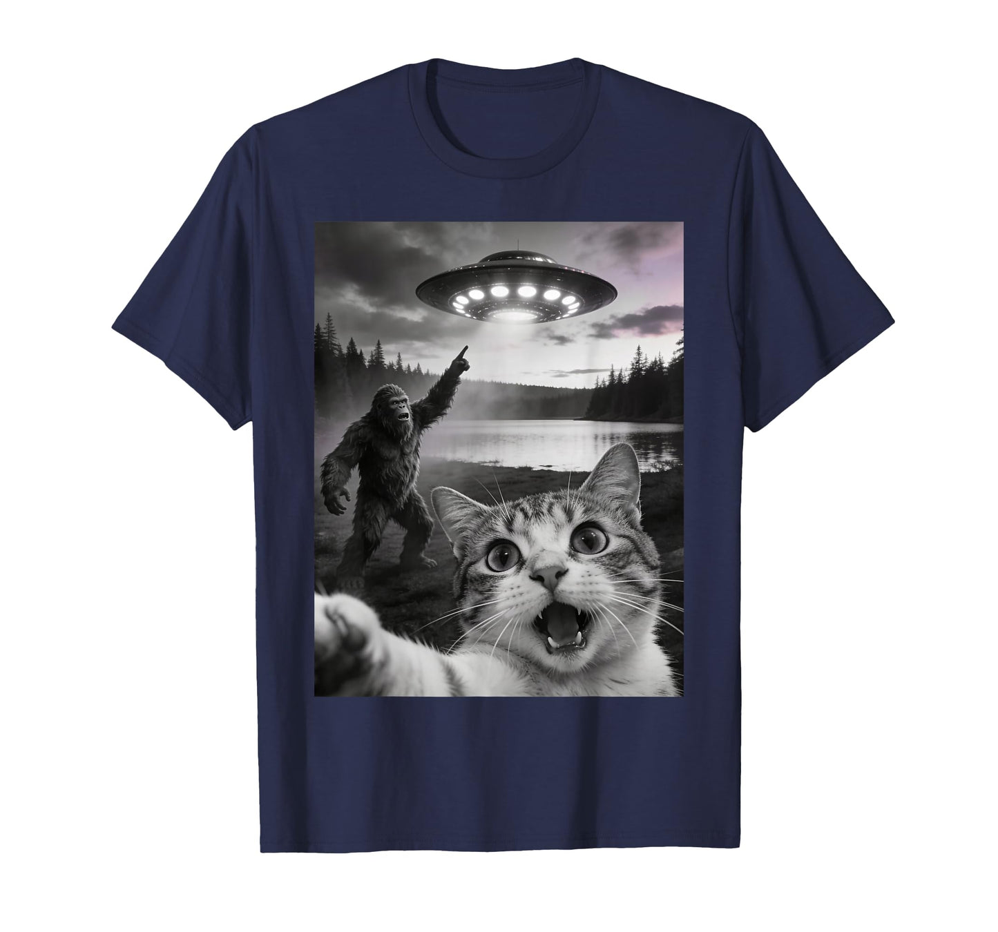 Cat Selfie Alien UFO Bigfoot Funny Cat T-Shirt