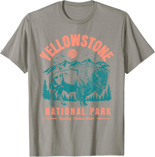 Yellowstone National Park Colorado USA Retro Vintage Nature T-Shirt - T-Shirt | Sand