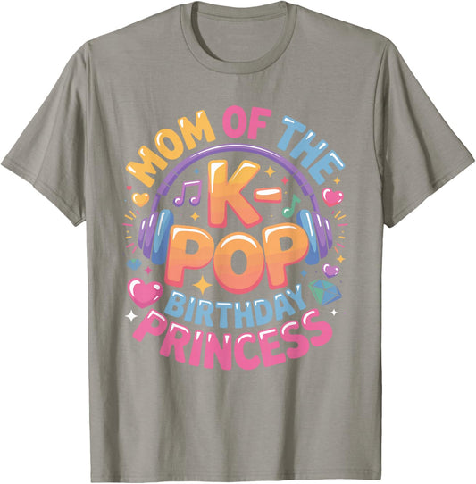 Kpop Girls Outifit Korean Pop Music K-Pop Birthday Girl Mom T-Shirt - T-Shirt | Sand