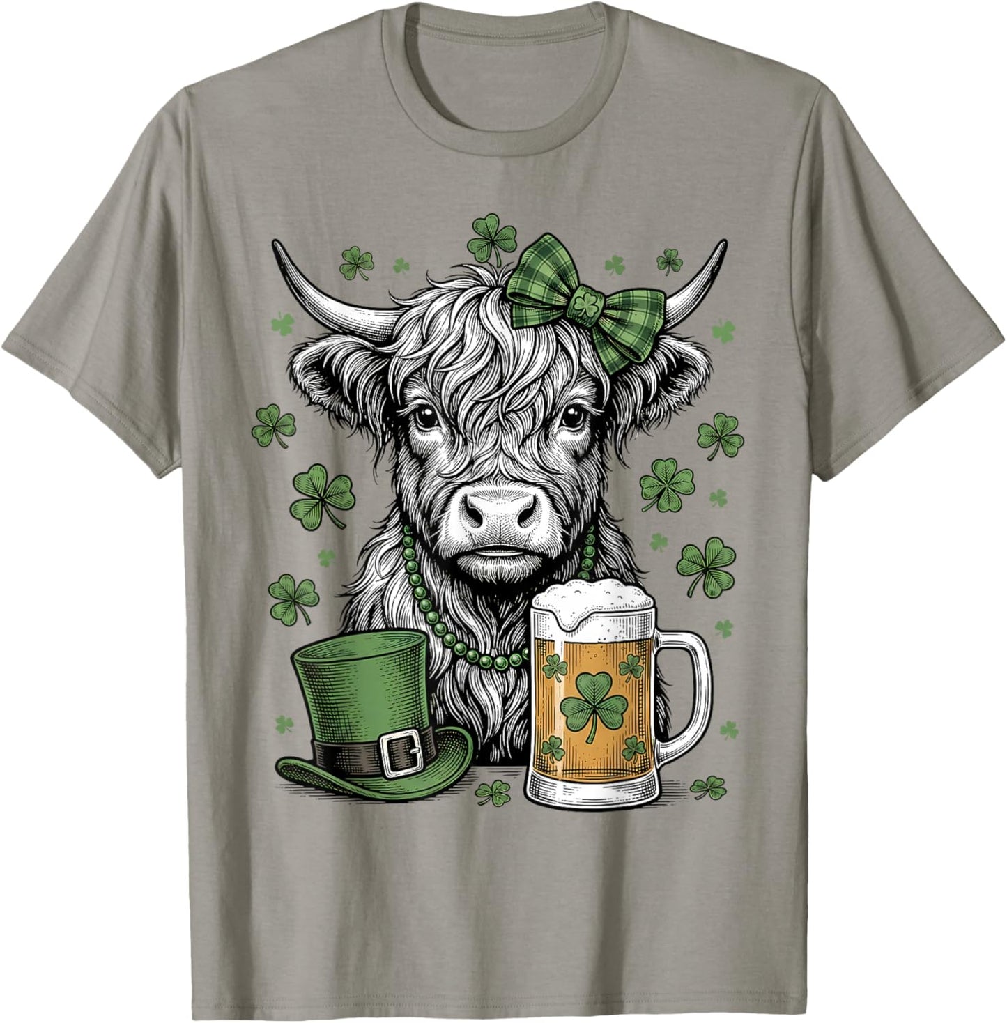 Irish Highland Cow with Shamrocks St Patrick’s Day Hat Funny T-Shirt - T-Shirt | Sand