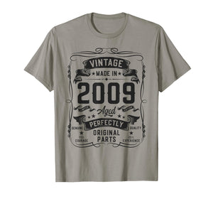 Vintage 2009 17yr 17th Birthday Gifts for Boys 17 Years Old T-Shirt