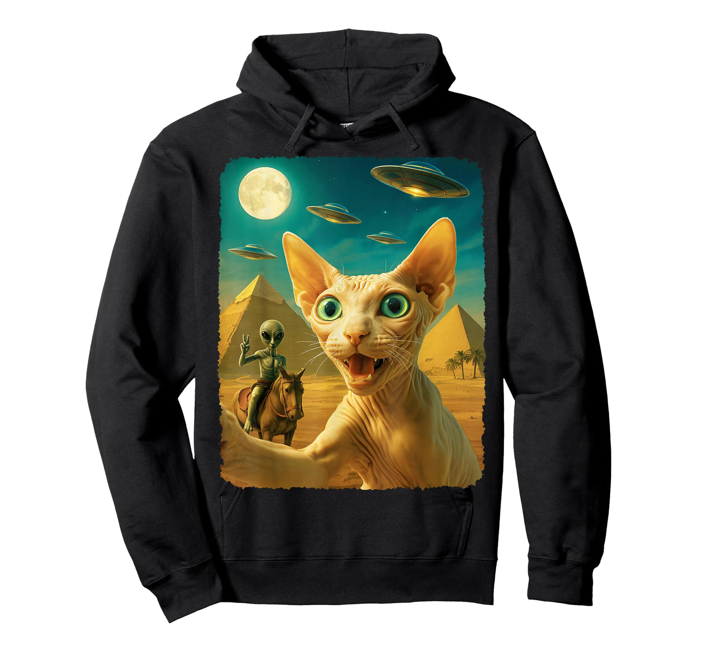 Funny Surprised Cat Selfie with Alien UFOs Pyramid Egypt Art T-Shirt