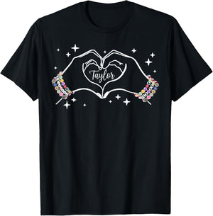 Heart Hands Taylor First Name Girl Vintage 70's 80's T-Shirt - T-Shirt | Black