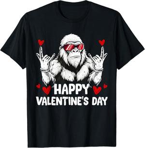 Happy Valentines Retro Bigfoot Rock On Heart Men Outfit T-Shirt - T-Shirt | Black