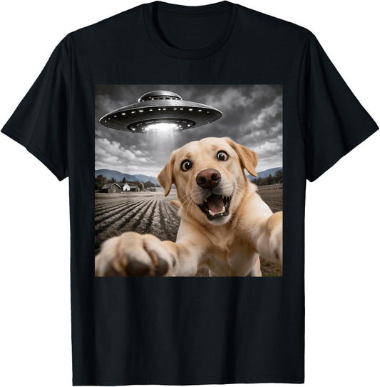 Yellow Lab Selfie UFO Funny Yellow Labrador Dog Selfie T-Shirt - T-Shirt | Black