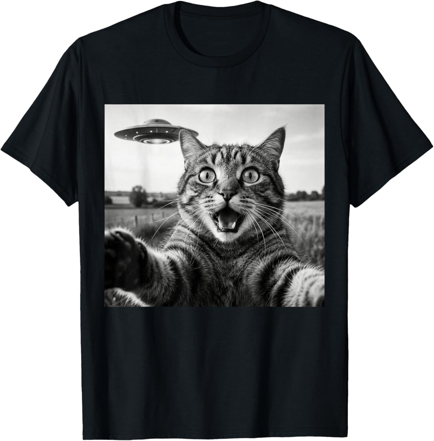 Funny Cat Selfie UFO Alien Abduction T-Shirt - T-Shirt | Black