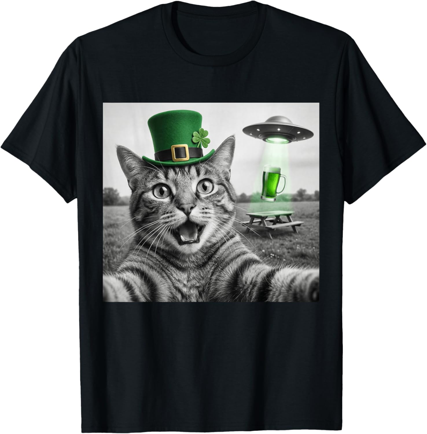 Funny Cat Selfie St Patricks Day UFO Abduction Green Beer T-Shirt - T-Shirt | Black